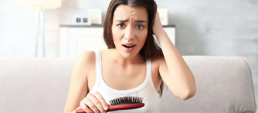 10 MOST POSSIBLE CAUSES OF HAIR LOSS IN YOUNG WOMEN