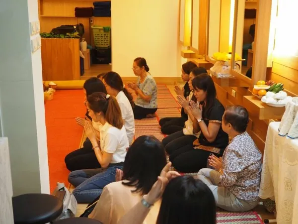 Bee Choo Siam Square Make Merit (Tam Buun) — photo 1