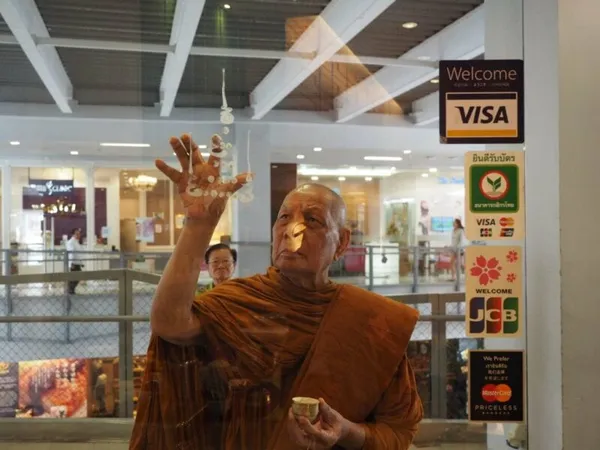 Bee Choo Siam Square Make Merit (Tam Buun) — photo 18