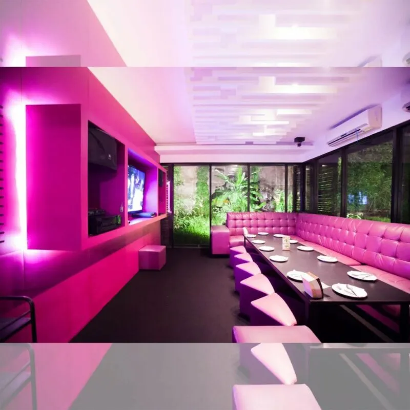 The restaurant is located on Pradit Manutham Rd. and opens from 5pm until 1am.