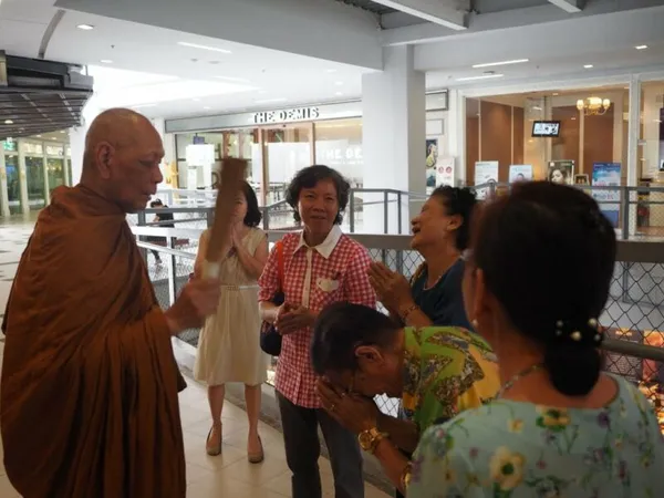 Bee Choo Siam Square Make Merit (Tam Buun) — photo 24