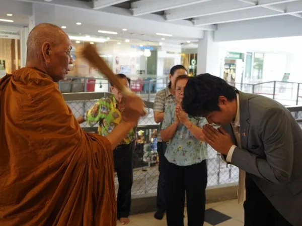 Bee Choo Siam Square Make Merit (Tam Buun) — photo 26